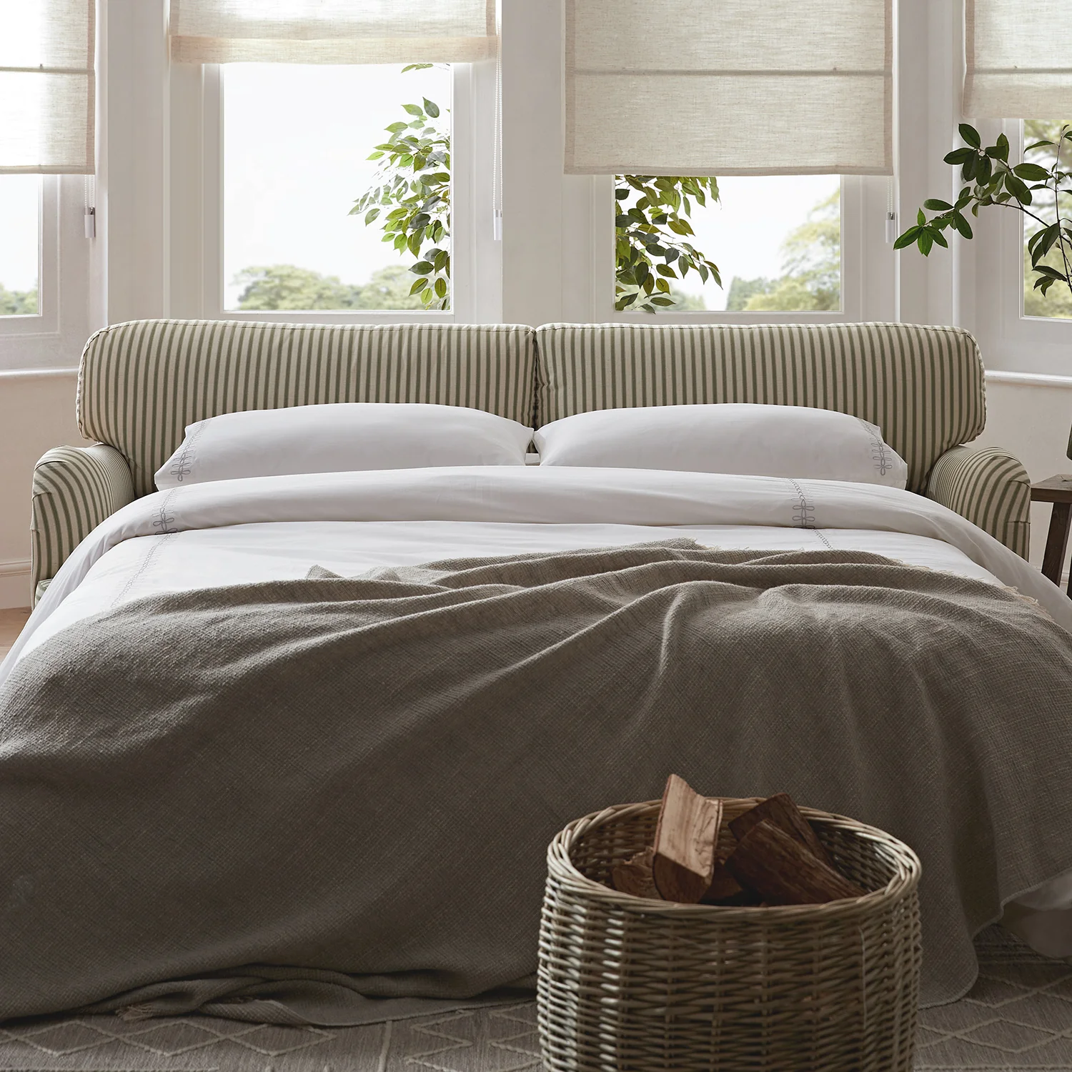 Daphnis Green Striped Linen Blend Sofa Bed, Large 3-Seater - Image 4