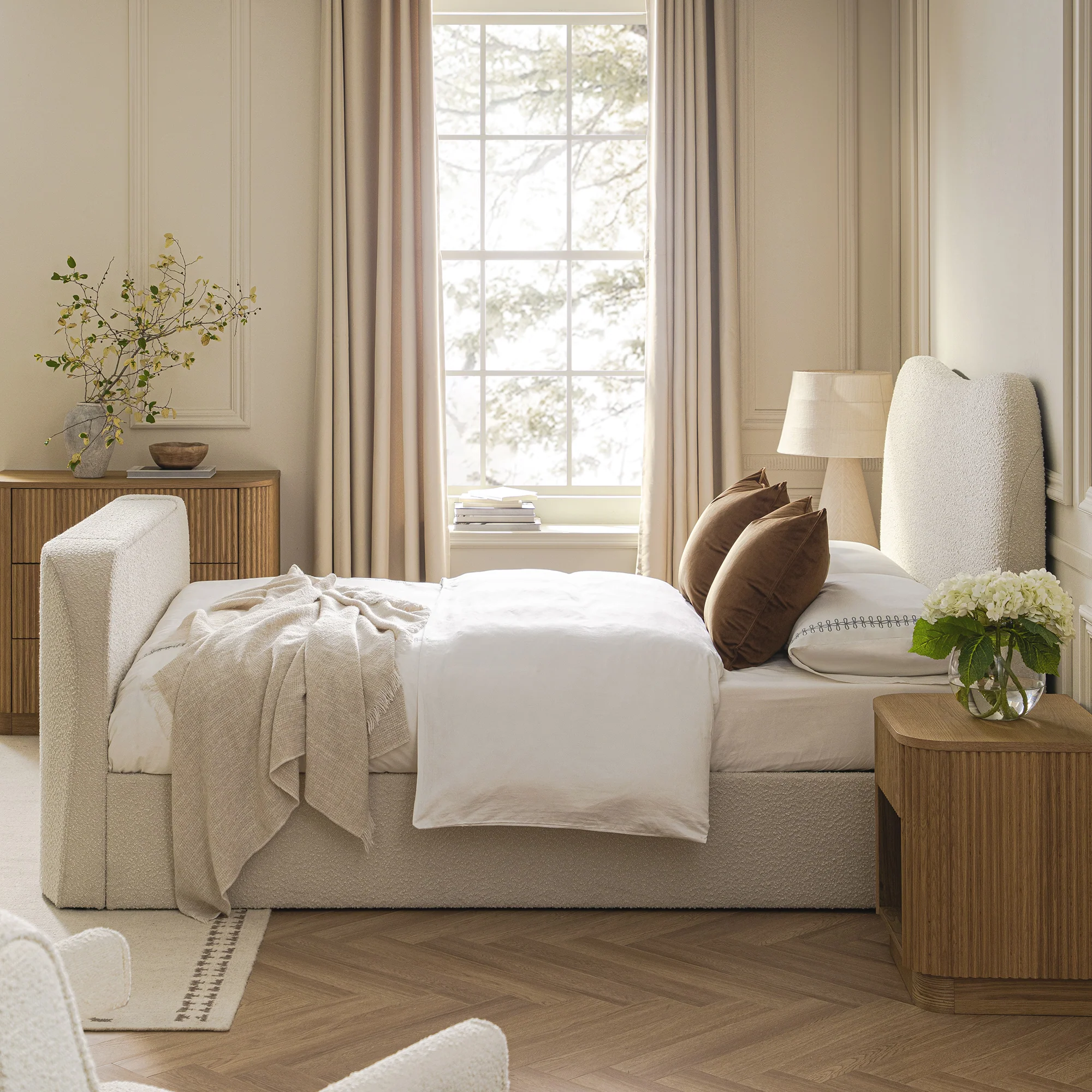 Egerie Curved Headboard Beige Boucle Ottoman TV Bed - Image 4