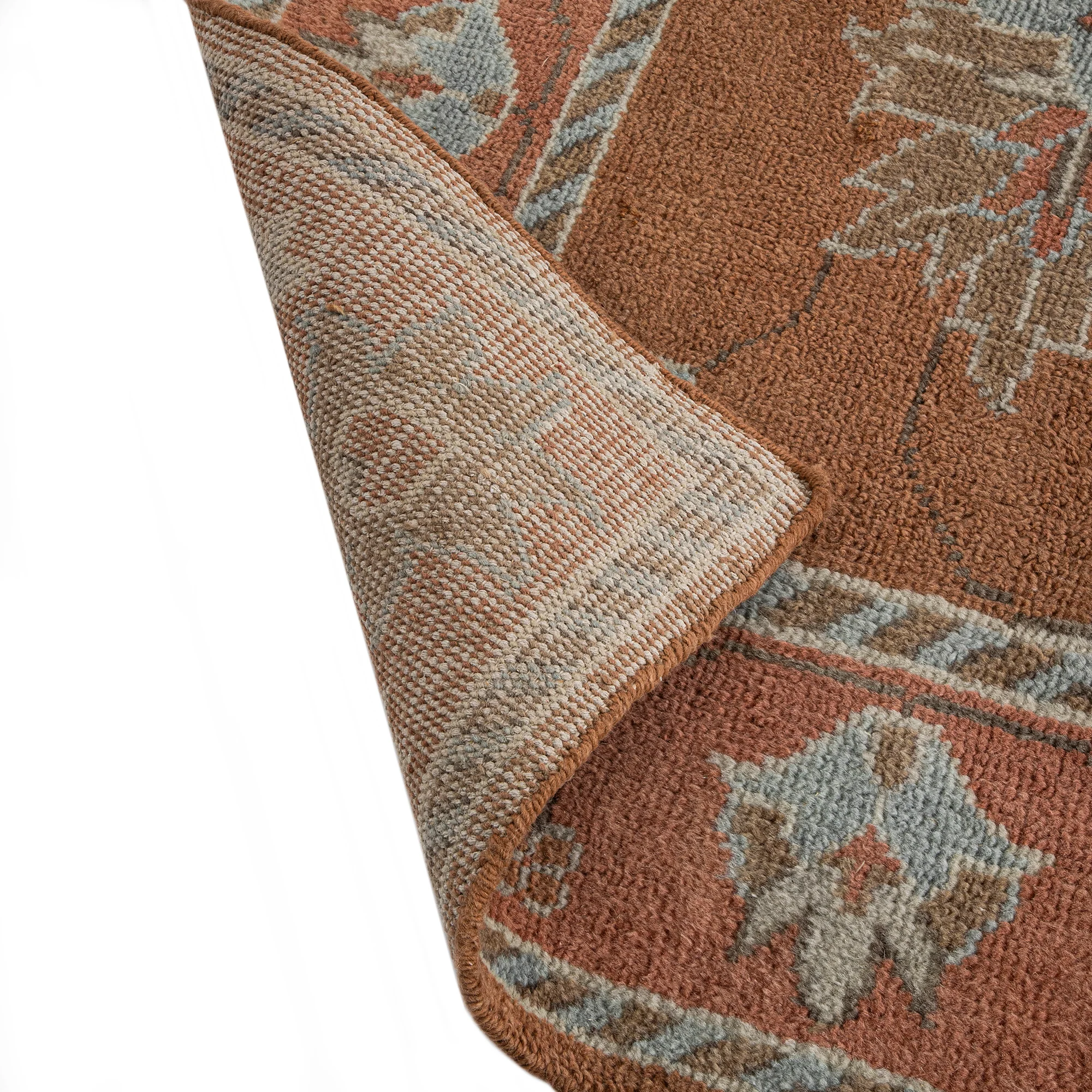 Premium Hand-Knotted Heritage Collection Florentine Rose New Zealand Wool Rug - Image 7