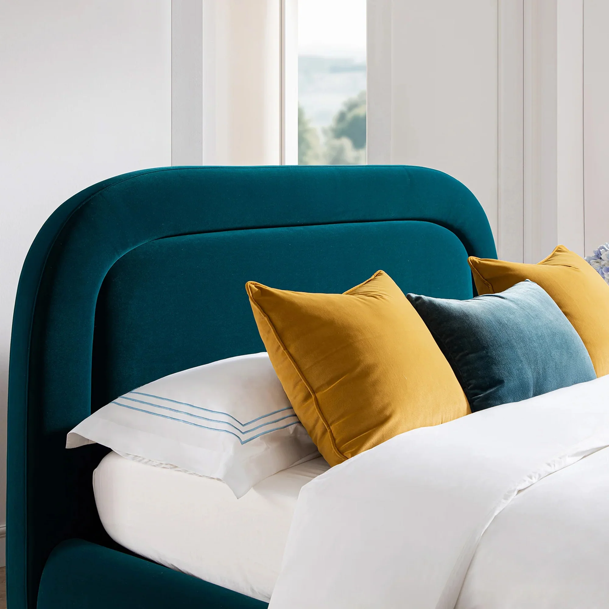 Luella Upholstered Wooden Plinth Base Storage Bed, Teal Velvet - Image 4