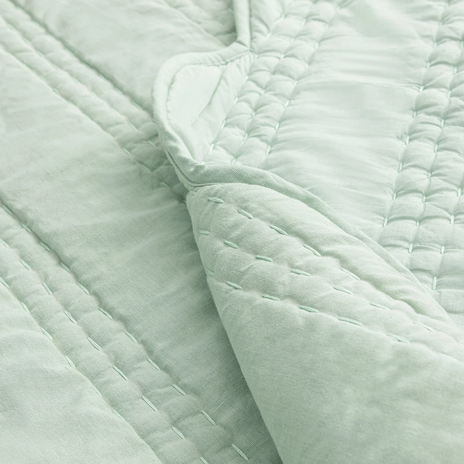 Matilda Seafoam Green Scallop Quilted Linen Blend Bedspread - Image 4