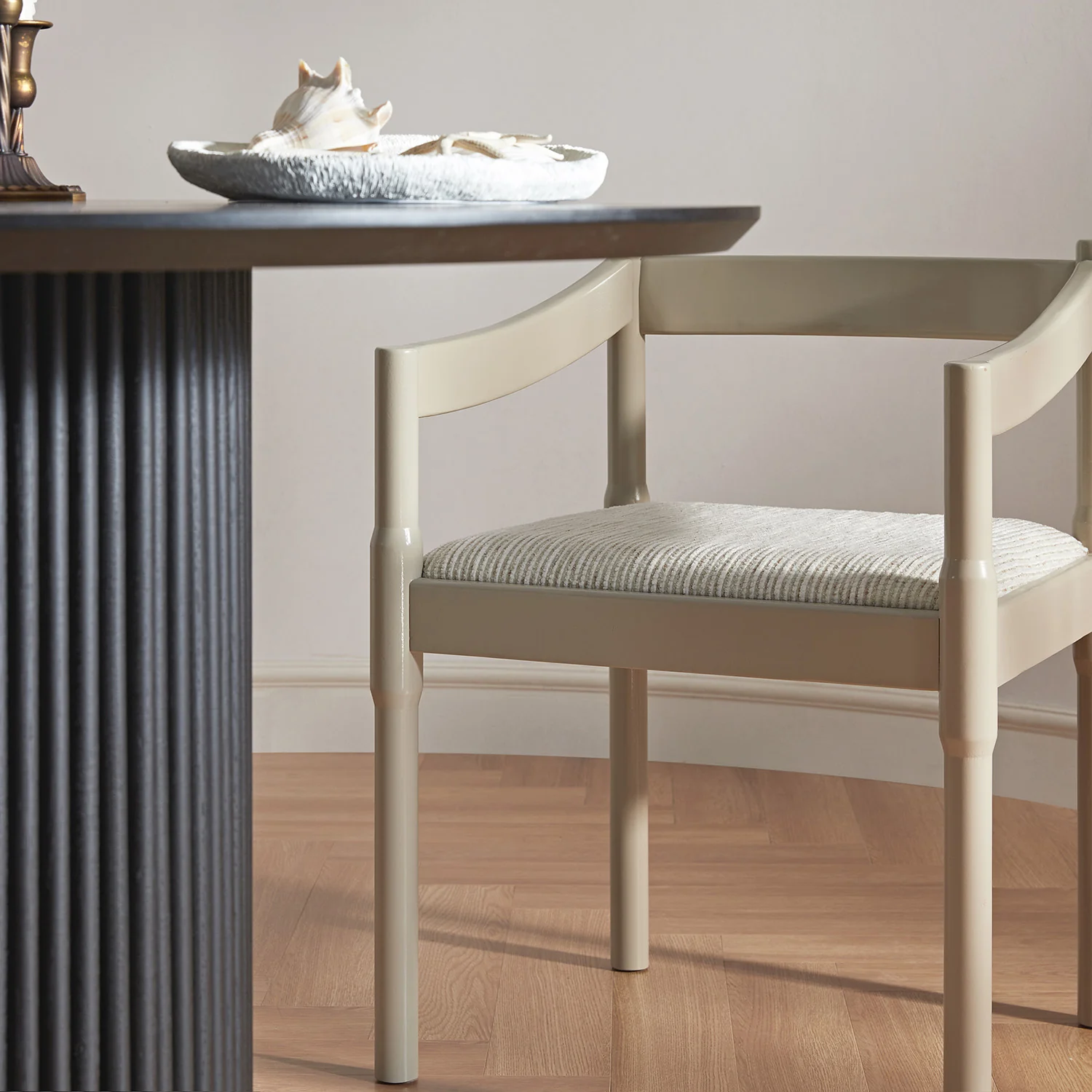 Minley 2-in-1 Carver Chair, Light Taupe High Gloss - Image 3