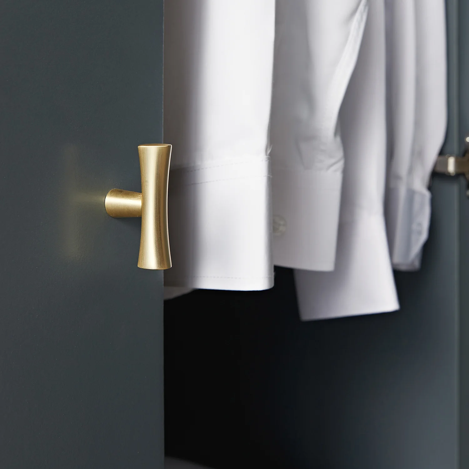 Oakham Triple Wardrobe, Stormy Blue - Image 6