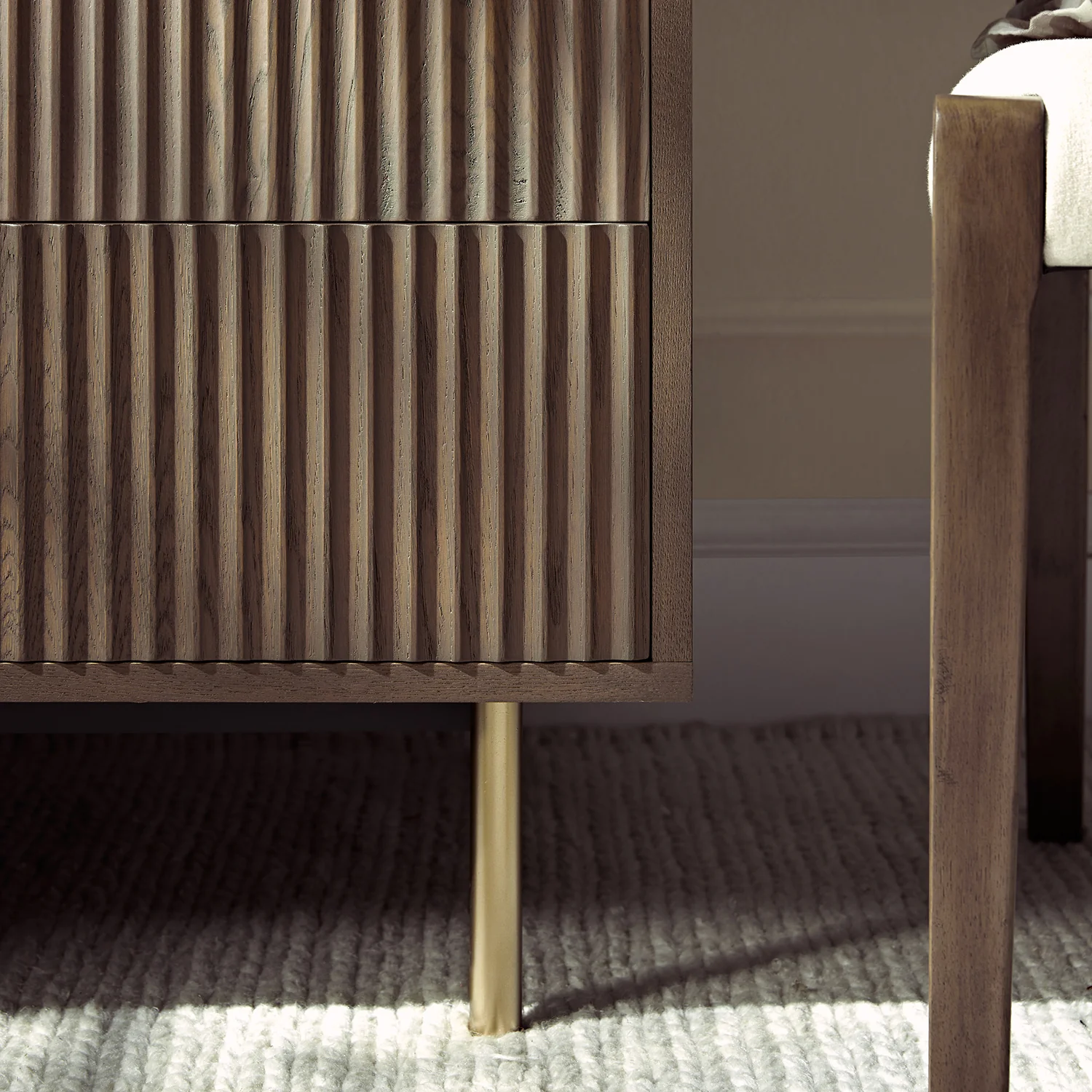 Richmond Ridged Double Wardrobe with Drawer, Dark Ash - Image 6