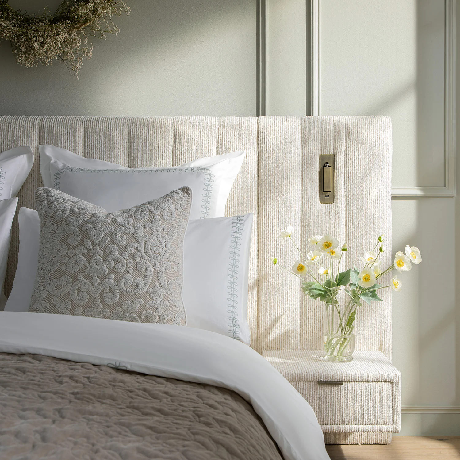 Tremezzo Oversized Ottoman Storage Bed, Beige Textured Fabric - Image 6