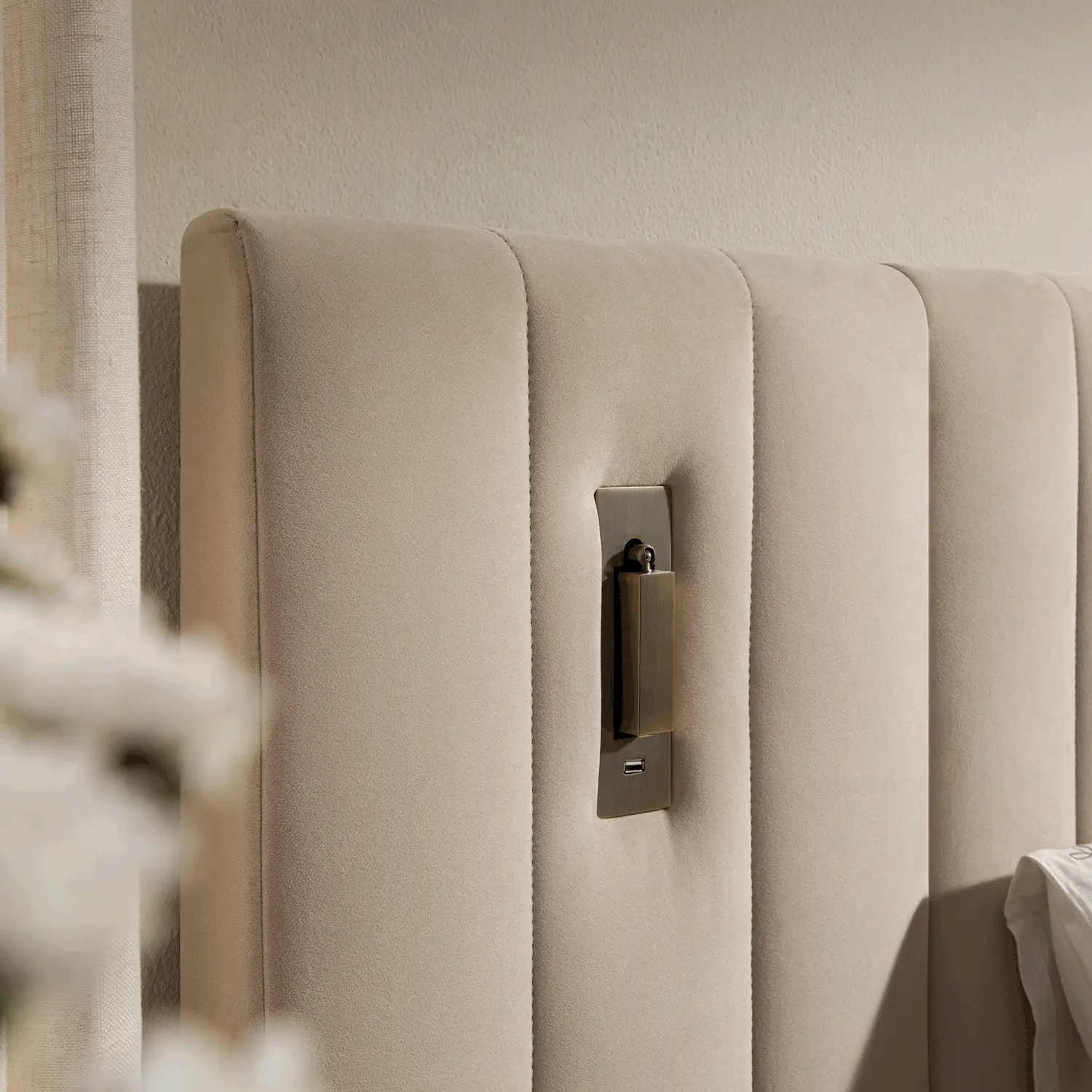 Tremezzo Oversized Ottoman Storage Bed, Champagne Velvet - Image 6